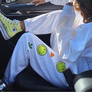 SMILEY GAL SWEATPANTS - Neon - Size small